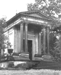 mausoleum_klein.jpg